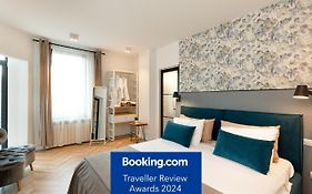 Metropole Apartments Royal Residence