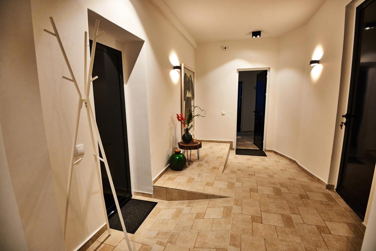 Metropole Apartments Royal Residence Bucarest Exterior foto