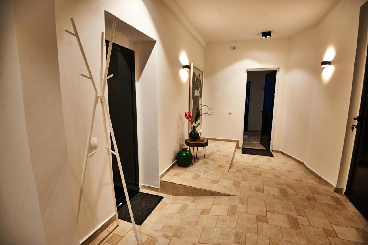 Metropole Apartments Royal Residence Bucarest Exterior foto